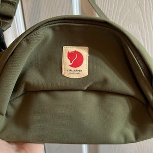 FJALLRAVEN Ulvo Hip Pack Laurel Green